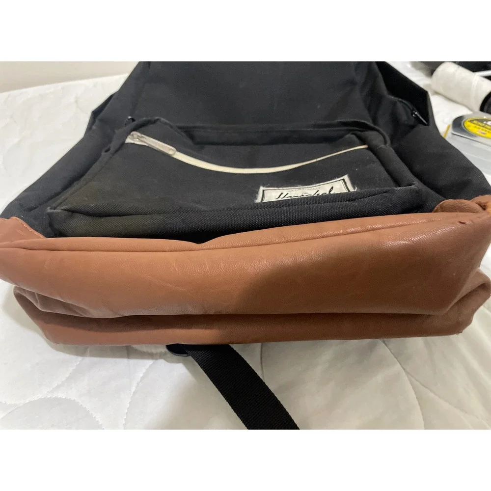 Herschel Supply Co Pop Quiz Backpack Black Tan Faux Leather Bottom Laptop Sleeve